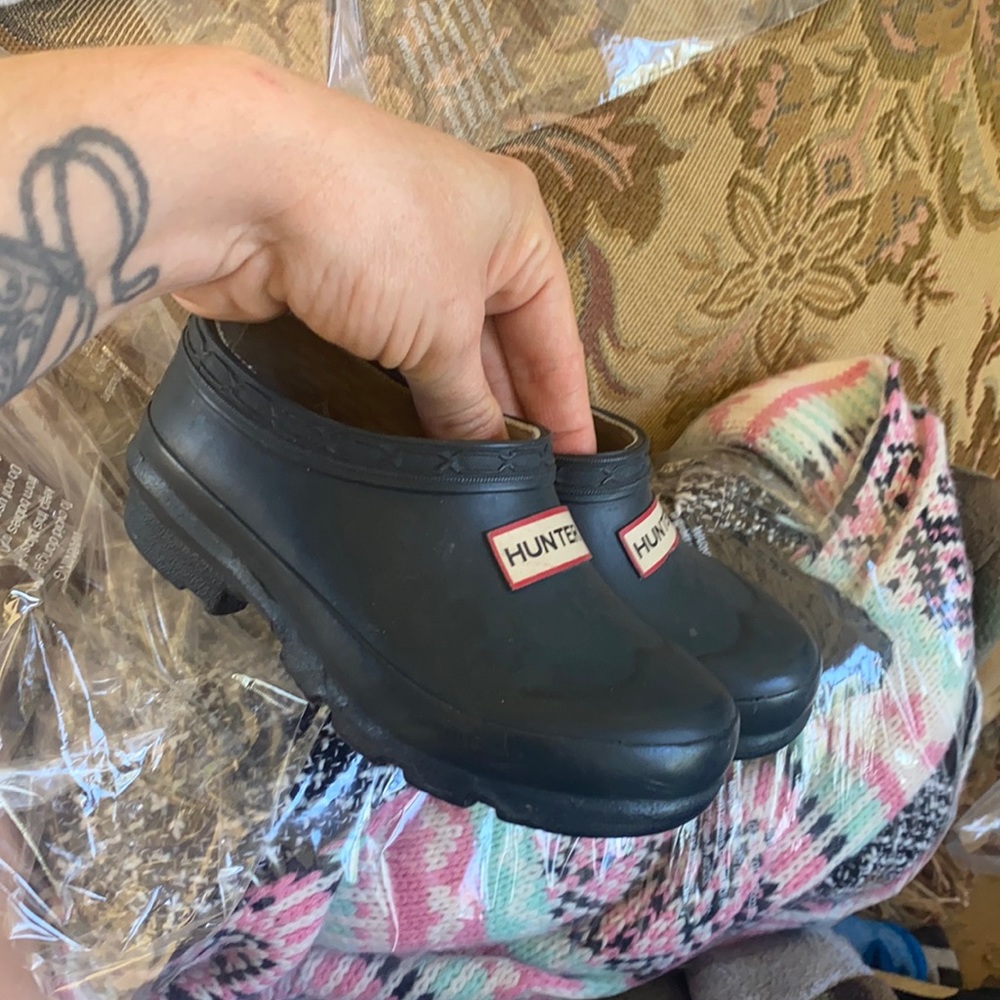 Hunter shoes size like a size 6.6/7